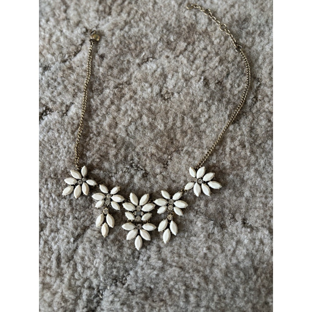 J. Crew White Flower Statement Bib Necklace Gold Tone Crystal Rhinestone Floral